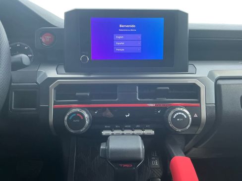 Used 2025 Toyota Tacoma TRD Off-Road image 13