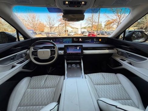 Certified 2024 Lincoln Nautilus Black Label image 11