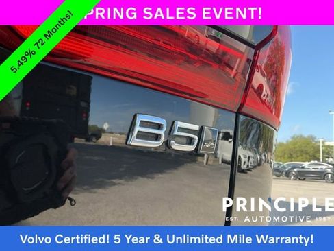 Certified 2024 Volvo XC60 B5 Plus AWD/4WD image 16