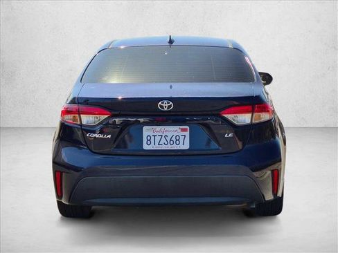 Used 2021 Toyota Corolla LE w/ Carpet Mat Package (TMS) FWD image 7
