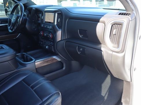 Used 2020 Chevrolet Silverado 2500 High Country w/ Technology Package image 53