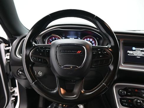 Used 2020 Dodge Challenger SXT image 11