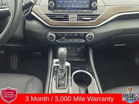Used 2024 Nissan Altima 2.5 SV FWD image 3