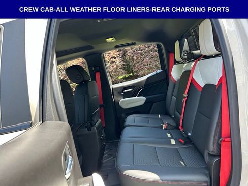 New 2026 GMC Canyon AT4X w/ AT4X AEV Edition AWD/4WD image 21
