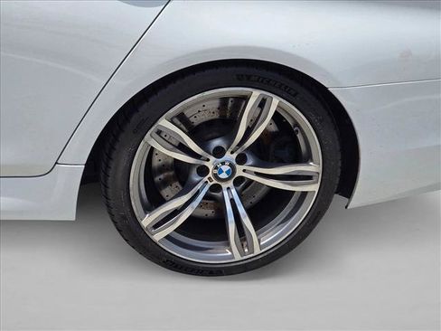 Used 2014 BMW M5 RWD image 23