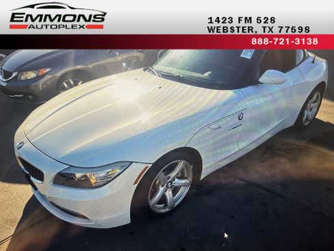 Used 2011 BMW Z4 sDrive30i image 1