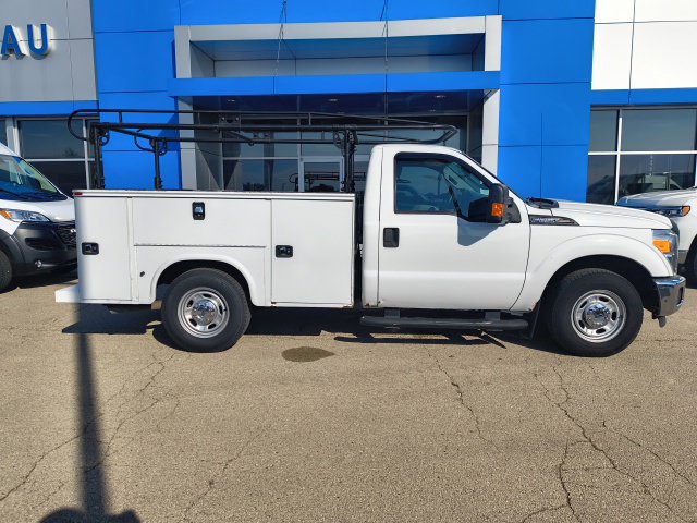 Used 2015 Ford F250 XL w/ Power Equipment Group RWD image 2