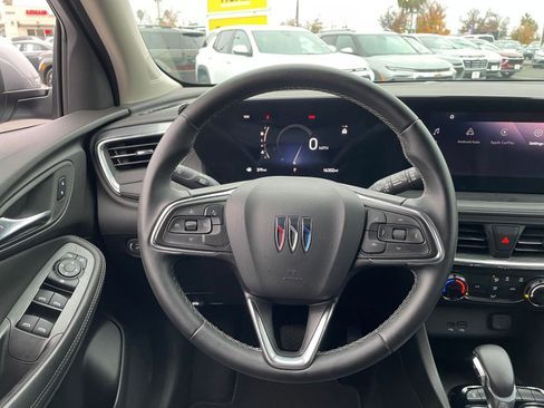 Used 2025 Buick Encore GX Preferred image 34