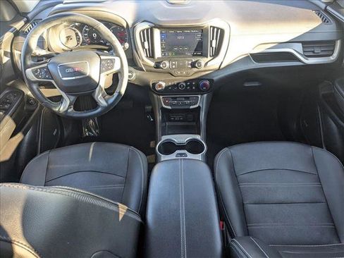 Used 2023 GMC Terrain Denali w/ Denali Premium Package image 17