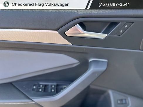 New 2026 Volkswagen Jetta SE FWD image 13