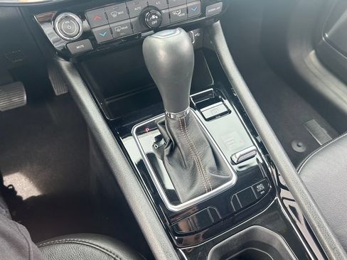 Certified 2022 Jeep Compass Limited AWD/4WD image 16