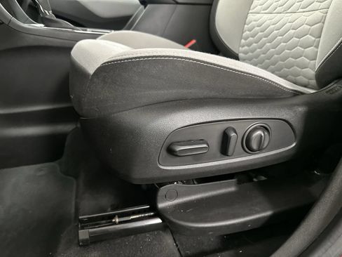 Used 2019 Chevrolet Equinox LT w/ LT True North Edition AWD/4WD image 12