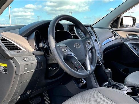 Used 2016 Hyundai Santa Fe Sport image 17