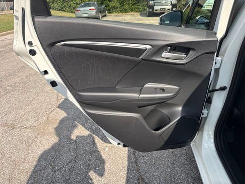 Used 2017 Honda Fit EX image 30