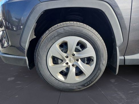 Certified 2022 Toyota RAV4 LE image 14