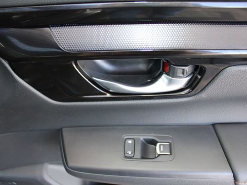 Used 2025 Honda CR-V Sport Touring image 47