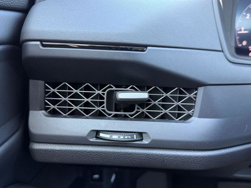 Used 2025 Honda Accord SE image 25