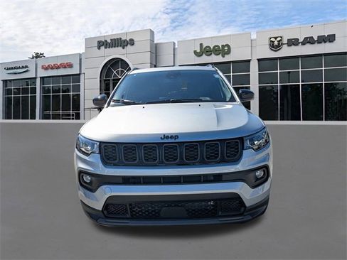 New 2026 Jeep Compass Latitude image 10
