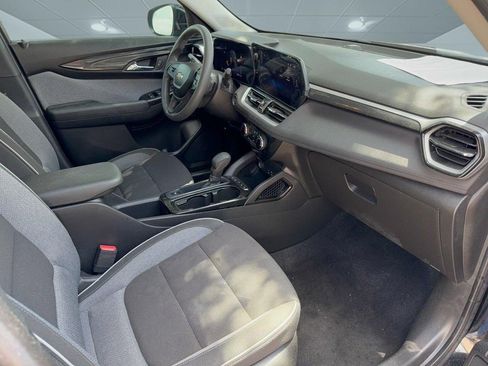 Certified 2024 Chevrolet TrailBlazer LT w/ Driver Confidence Package FWD image 31