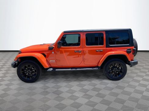 Used 2023 Jeep Wrangler Unlimited Sahara w/ Cold Weather Group AWD/4WD image 9