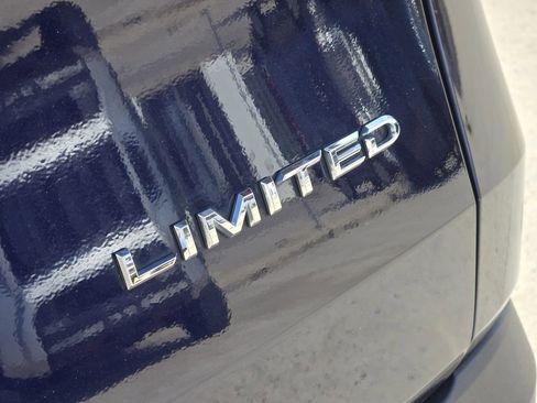 Certified 2025 Toyota Grand Highlander AWD image 12