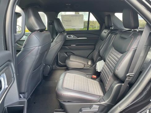 New 2026 Ford Explorer ST-Line w/ ST-Line Street Pack image 22