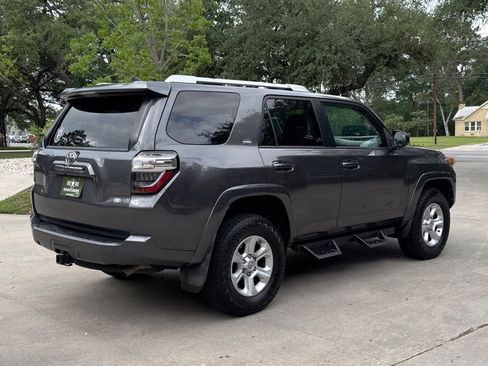 Used 2018 Toyota 4Runner SR5 AWD/4WD image 14