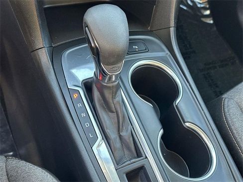 Used 2024 Chevrolet Equinox LT image 14