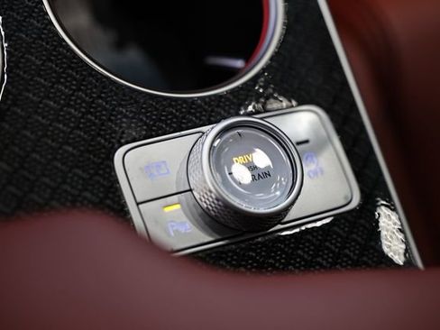 New 2026 Genesis GV80 3.5T e-SC image 39