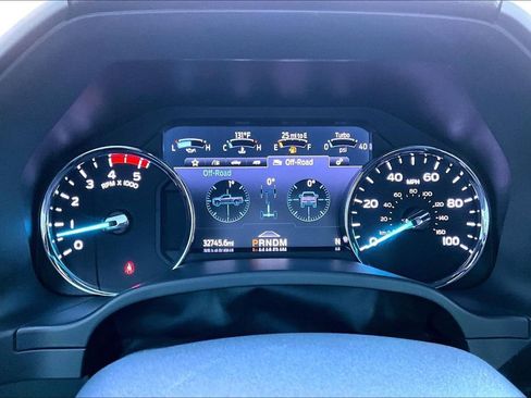 Used 2022 Ford F350 Platinum AWD/4WD image 17