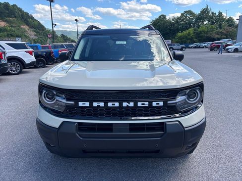 Used 2025 Ford Bronco Sport Outer Banks w/ Outer Banks Tech Package+ AWD/4WD image 5