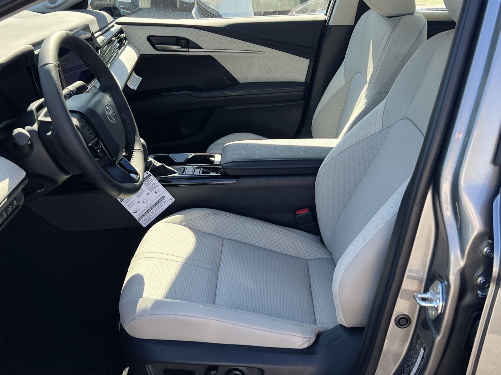 New 2026 Toyota Camry XLE w/ Premium Plus Package FWD image 7
