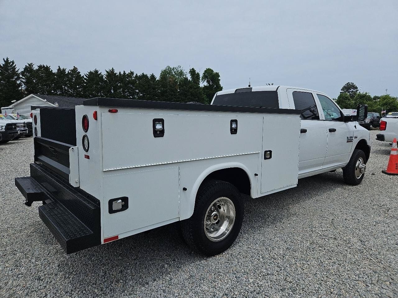 Used 2016 RAM 3500 Tradesman AWD/4WD image 5