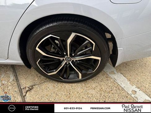 Certified 2023 Nissan Altima 2.5 SR w/ SR Premium Package FWD image 29