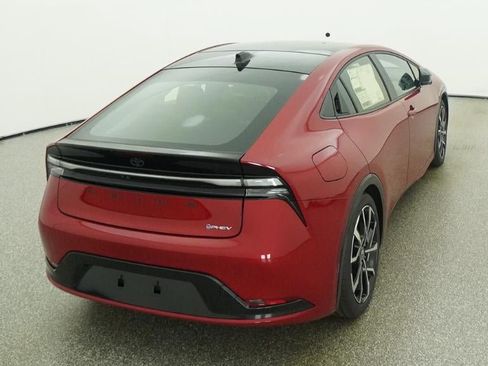 New 2026 Toyota Prius Plug-In Hybrid FWD image 8