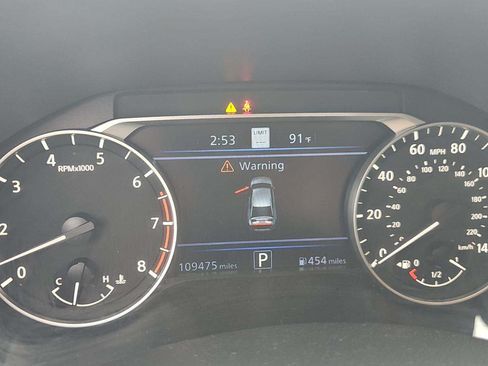 Used 2023 Nissan Altima 2.5 SV w/ SV Premium Package AWD/4WD image 5