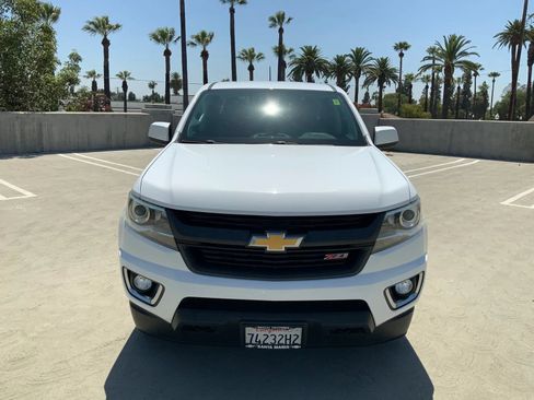 Used 2017 Chevrolet Colorado Z71 RWD image 2