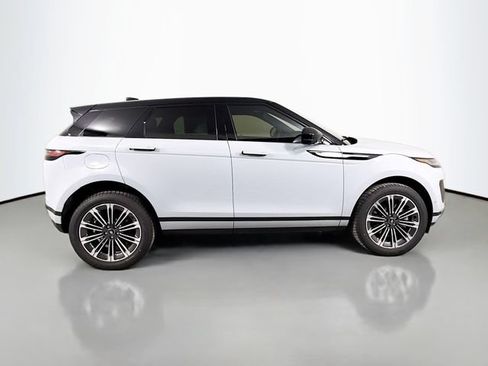 Used 2026 Land Rover Range Rover Evoque S AWD/4WD image 4
