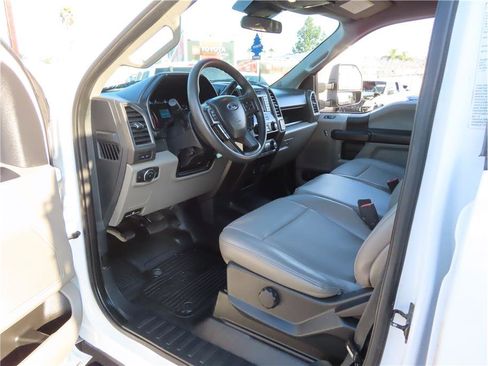 Used 2022 Ford F550 XL w/ Power Equipment Group image 11