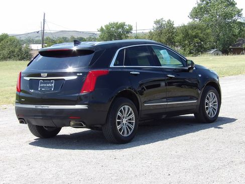 Used 2017 Cadillac XT5 Luxury AWD/4WD image 6