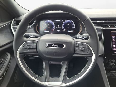 New 2025 Jeep Grand Cherokee Laredo X image 21