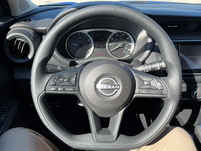 Used 2024 Nissan Kicks S w/ Interior Electronics Package FWD image 4