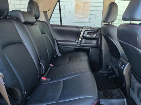 Used 2018 Toyota 4Runner TRD Off-Road Premium AWD/4WD image 14