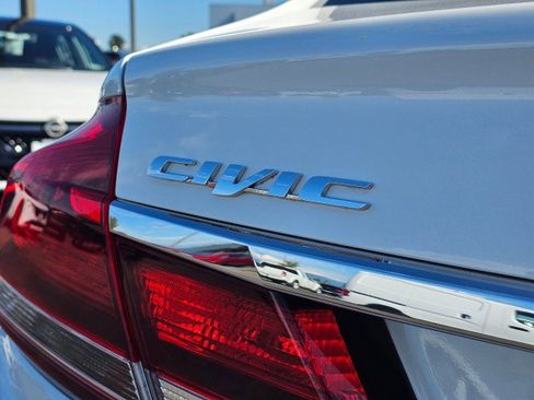 Used 2015 Honda Civic EX-L image 17