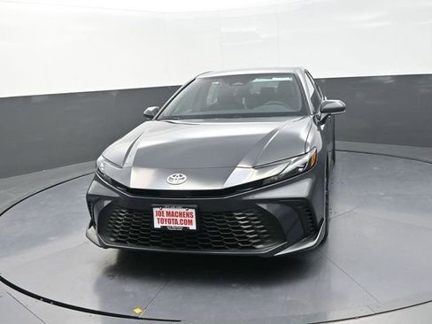 New 2026 Toyota Camry SE w/ Convenience Package FWD image 2