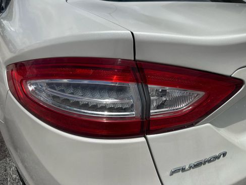Used 2014 Ford Fusion SE w/ Equipment Group 202A FWD image 53