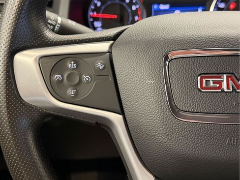 Used 2023 GMC Acadia SLE w/ Elevation Edition AWD/4WD image 13