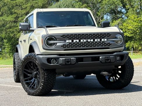 Used 2025 Ford Bronco Badlands AWD/4WD image 27