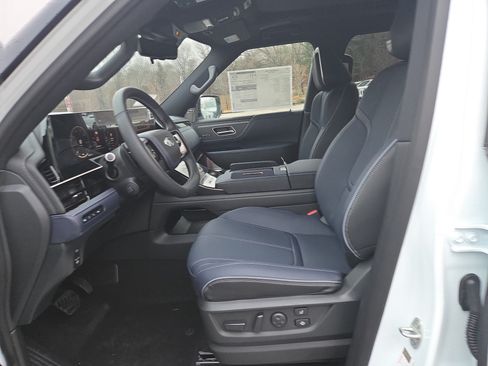Used 2026 INFINITI QX80 4WD w/ Premium Cargo Package image 5