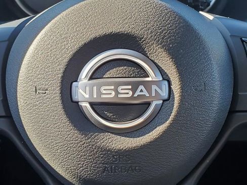 Certified 2025 Nissan Kicks Play S image 21